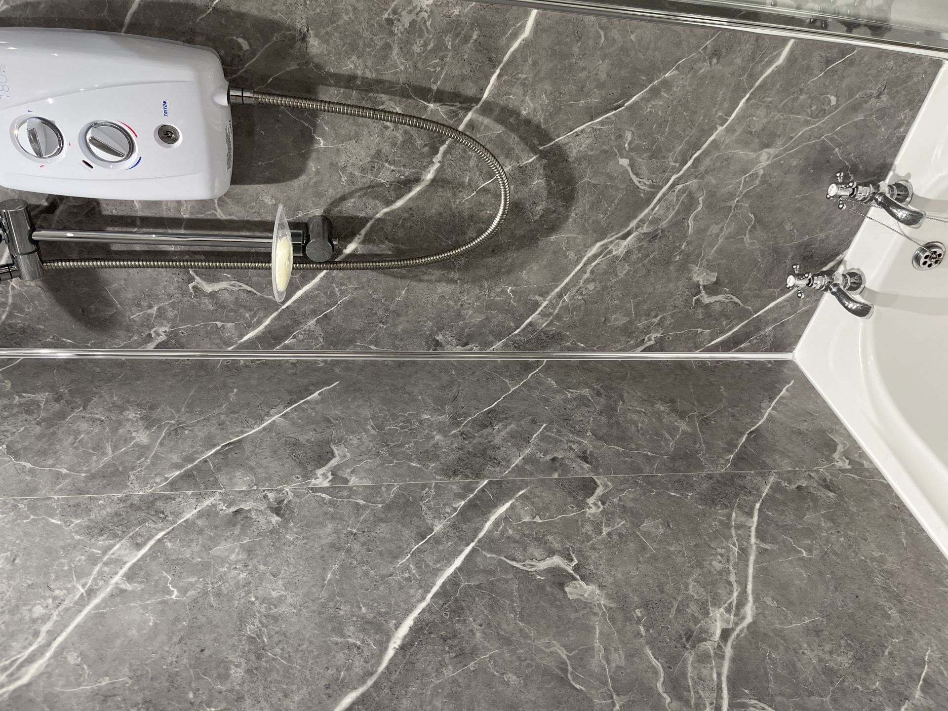 Shower panel 1000x2400x10mm Silver grey Marvle Matt